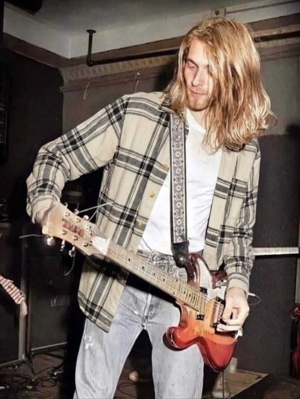 Abercrombie & Fitch Cream and Black Plaid Long-Sleeve Shirt